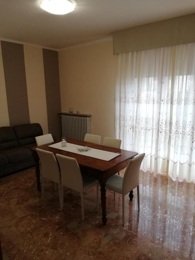 Cinzia'S Holiday Home Desenzano del Garda Dış mekan fotoğraf