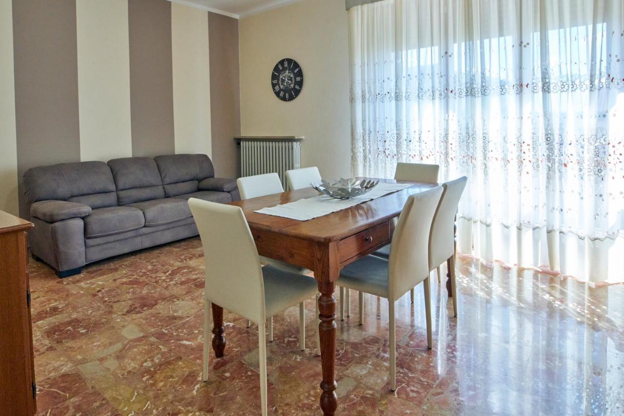 Cinzia'S Holiday Home Desenzano del Garda Dış mekan fotoğraf