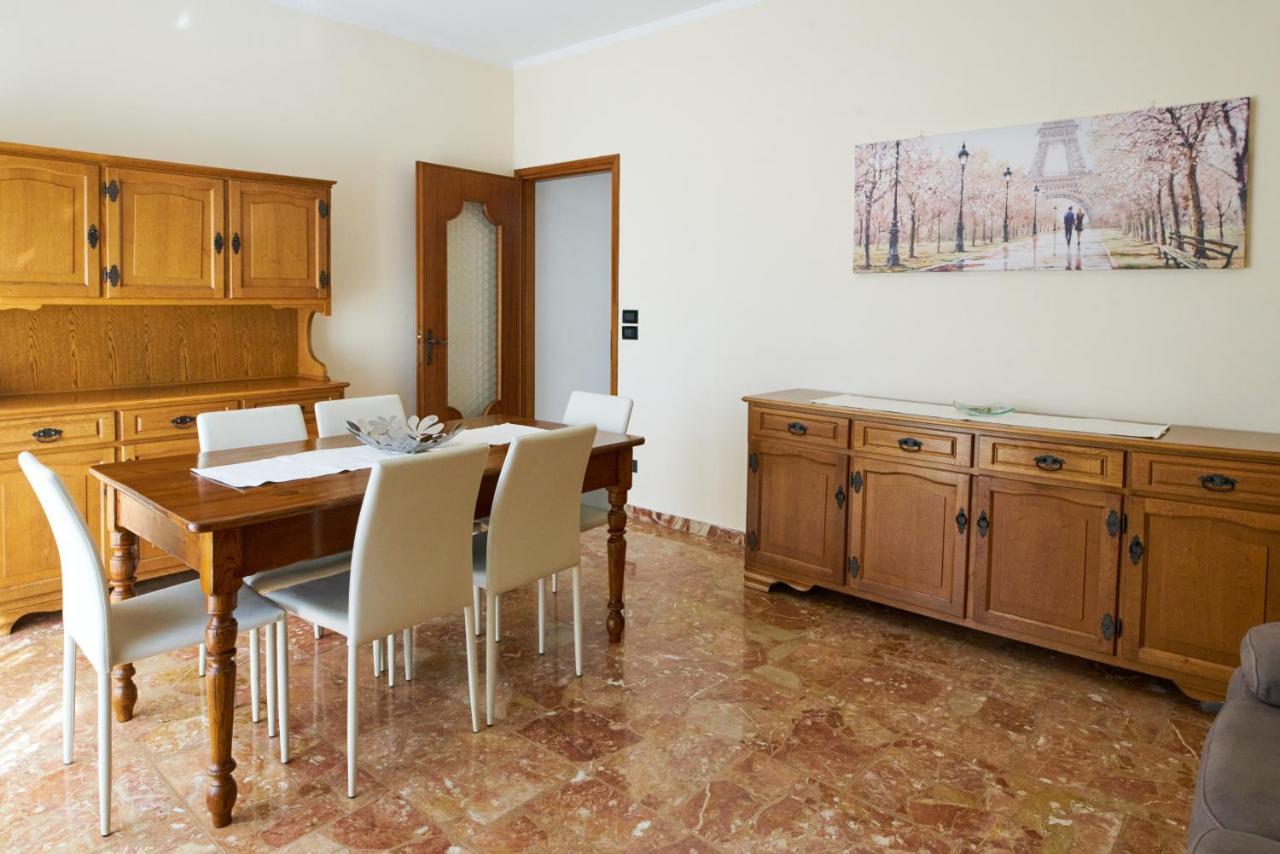 Cinzia'S Holiday Home Desenzano del Garda Dış mekan fotoğraf