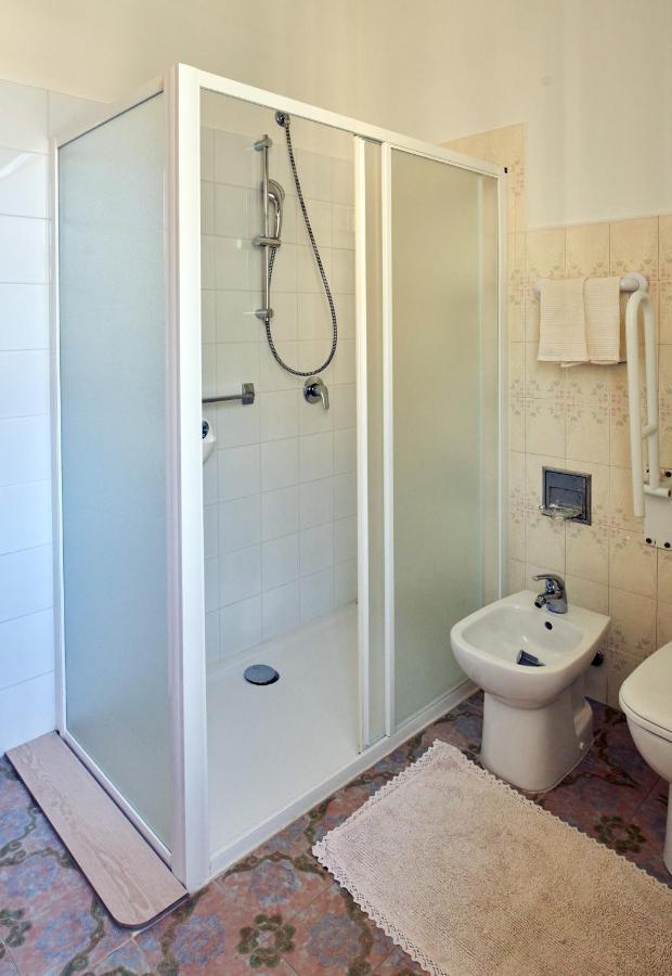 Cinzia'S Holiday Home Desenzano del Garda Dış mekan fotoğraf