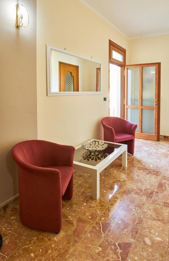 Cinzia'S Holiday Home Desenzano del Garda Dış mekan fotoğraf
