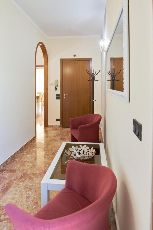 Cinzia'S Holiday Home Desenzano del Garda Dış mekan fotoğraf