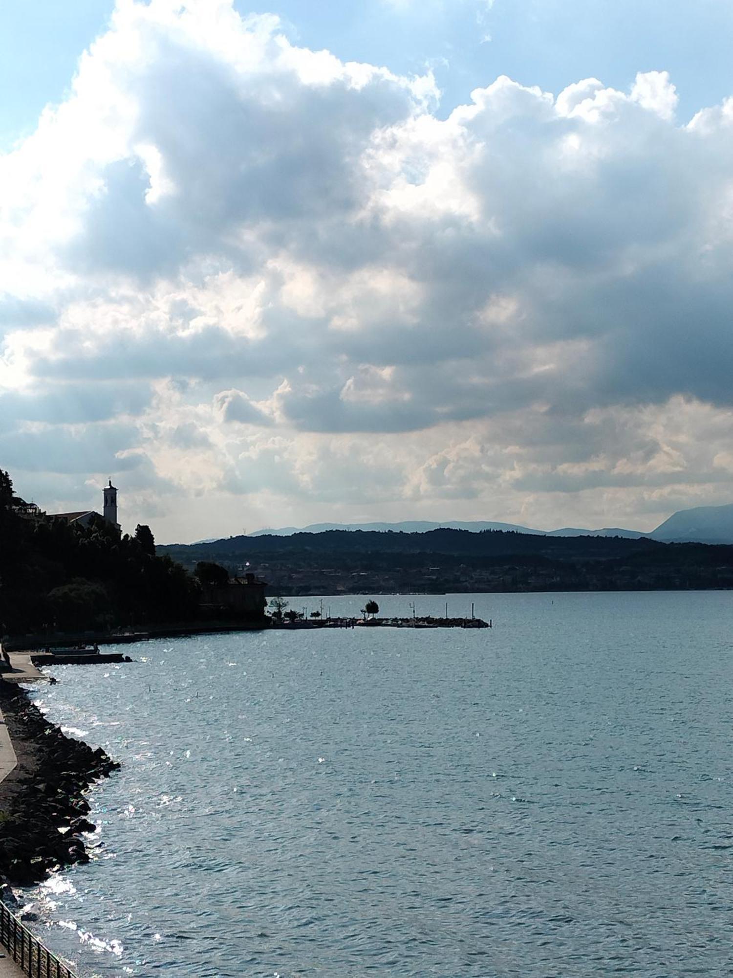 Cinzia'S Holiday Home Desenzano del Garda Dış mekan fotoğraf